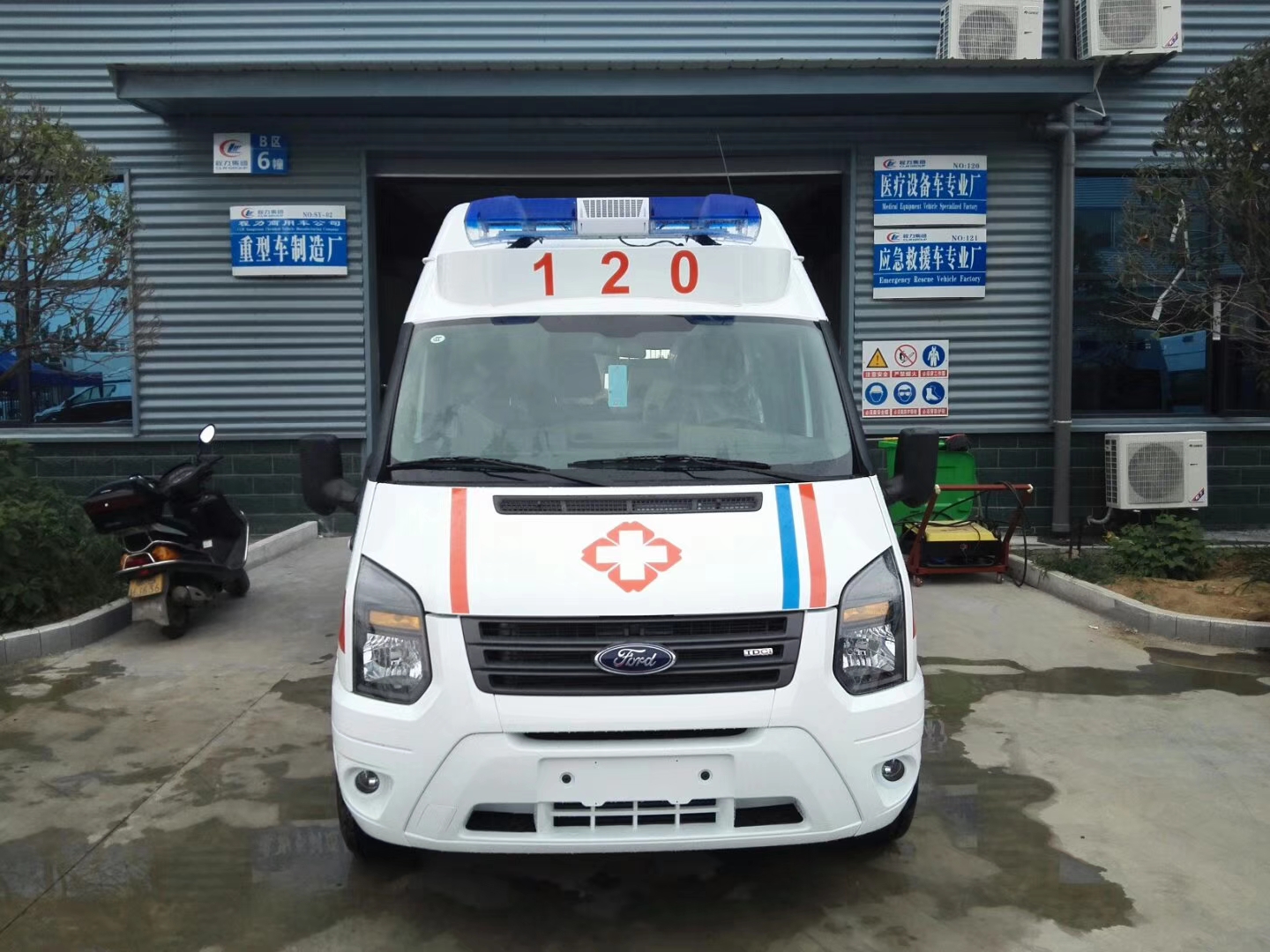 福特全順V348救護(hù)車(chē)產(chǎn)品大全及介紹